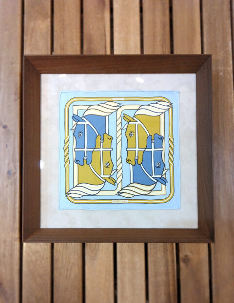 エルメス　ミニサイズのスカーフ額装1